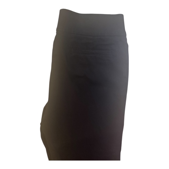 Women's Black Ankle Pants - Picture 3 of 4